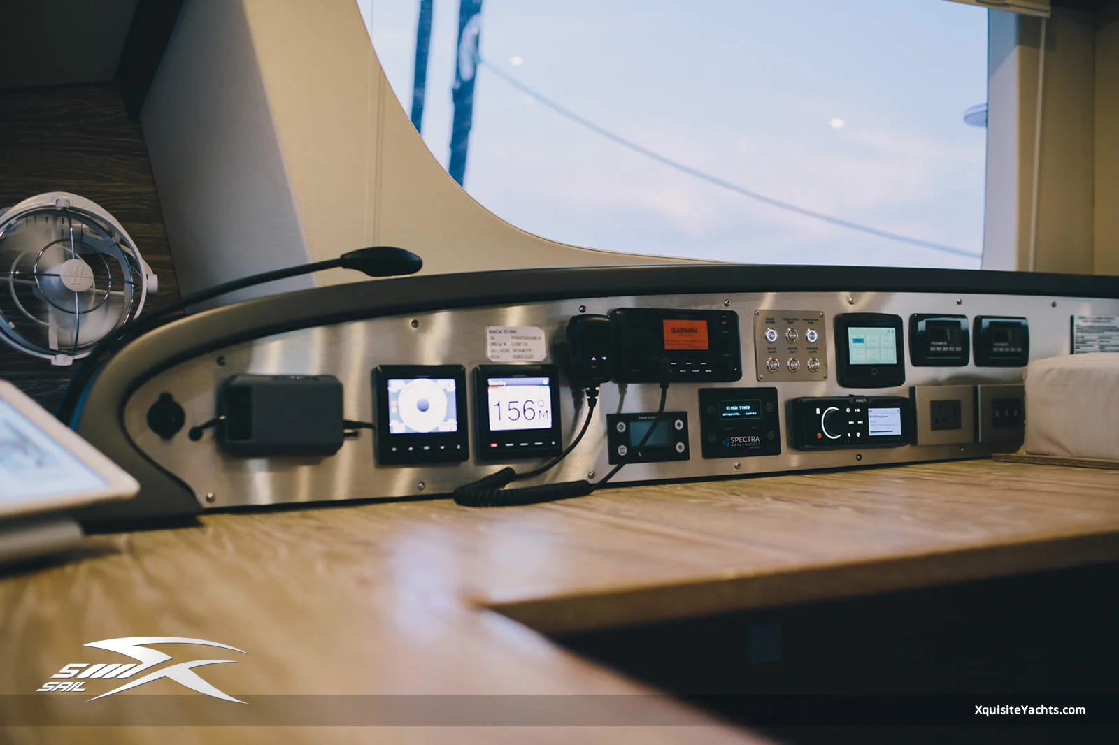 X5 Sail Interior