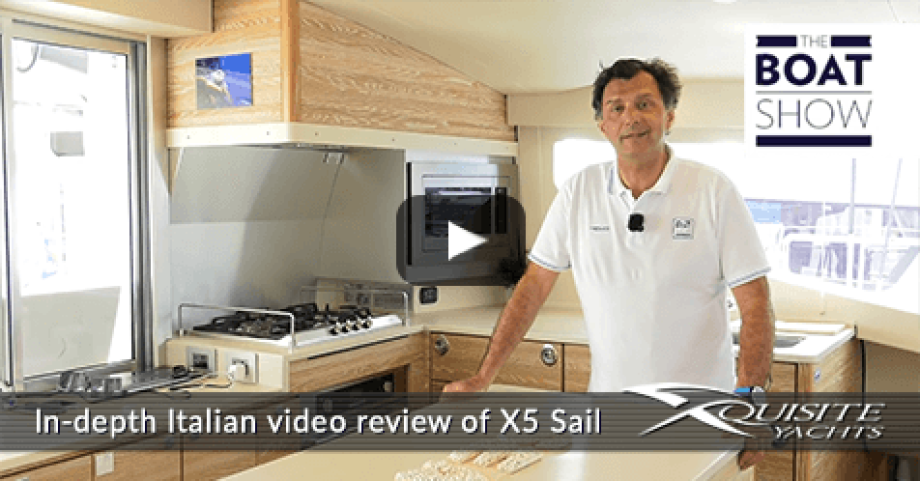 In-depth Italian video review of Xquisite X5 Sail shot at the Miami International Boat Show