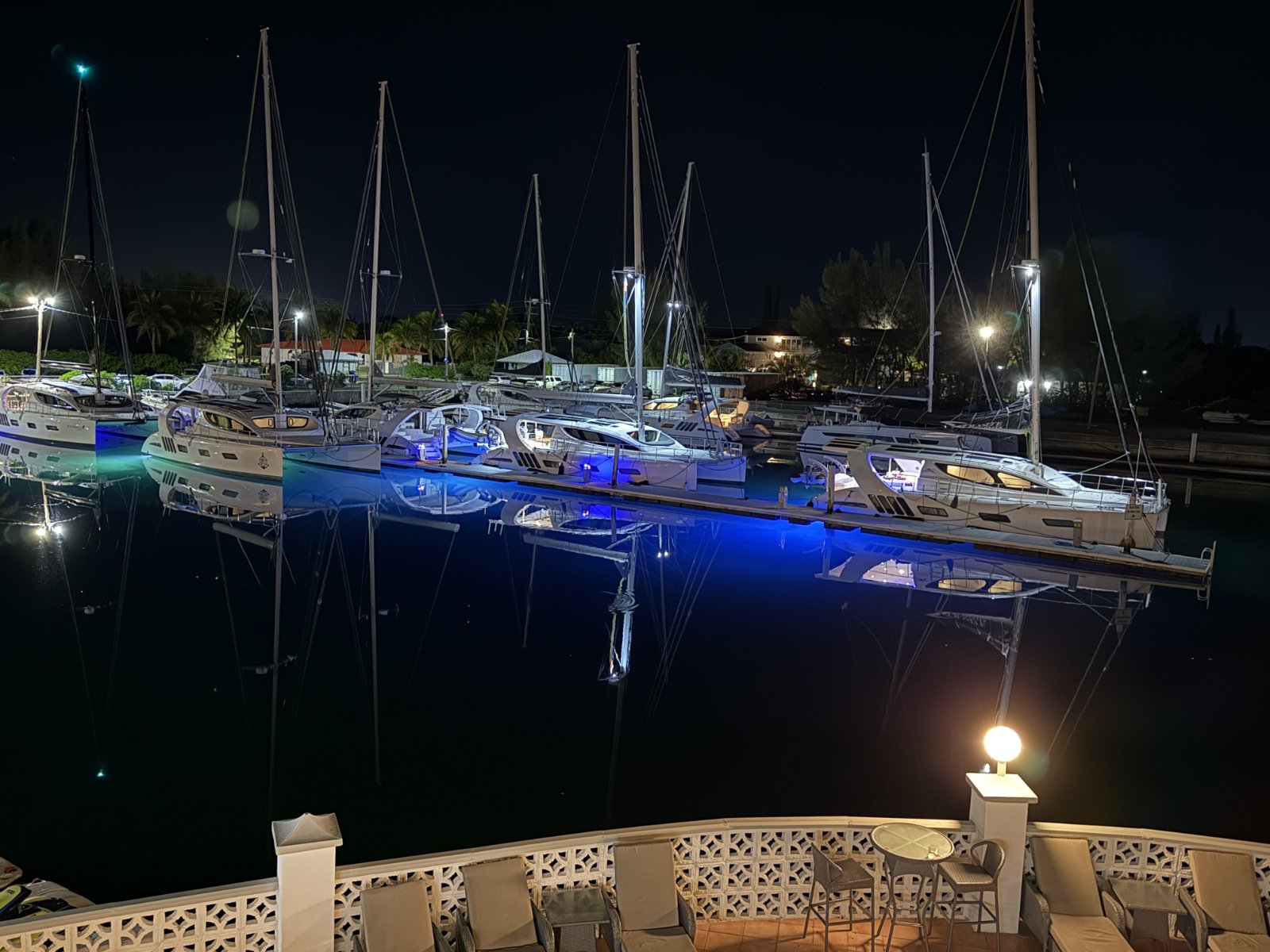 Xquisiste Catamaran Center