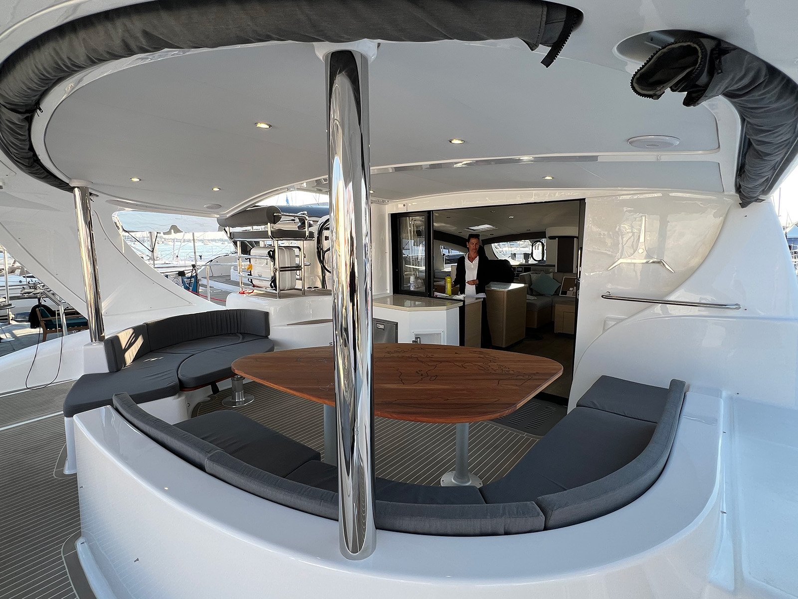 X54' E-PLUS Exterior