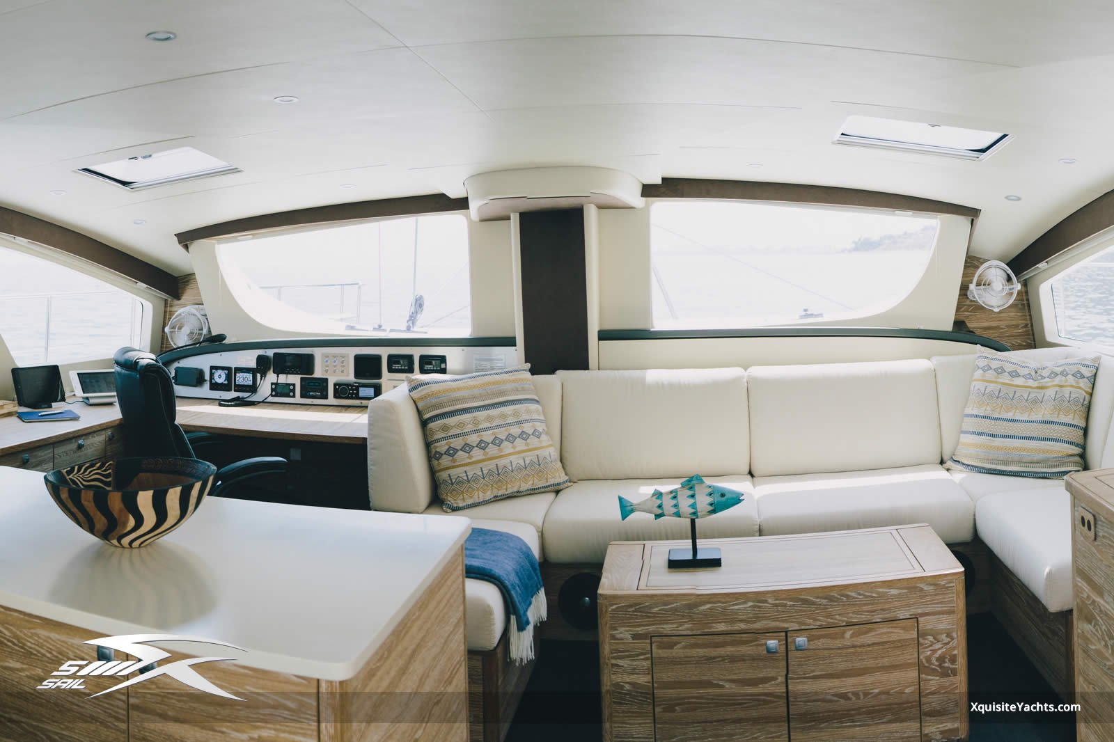 X5 Sail Interior