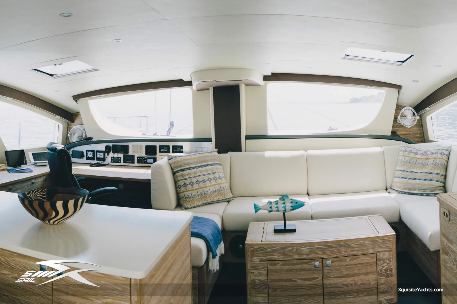 X5 Sail Interior